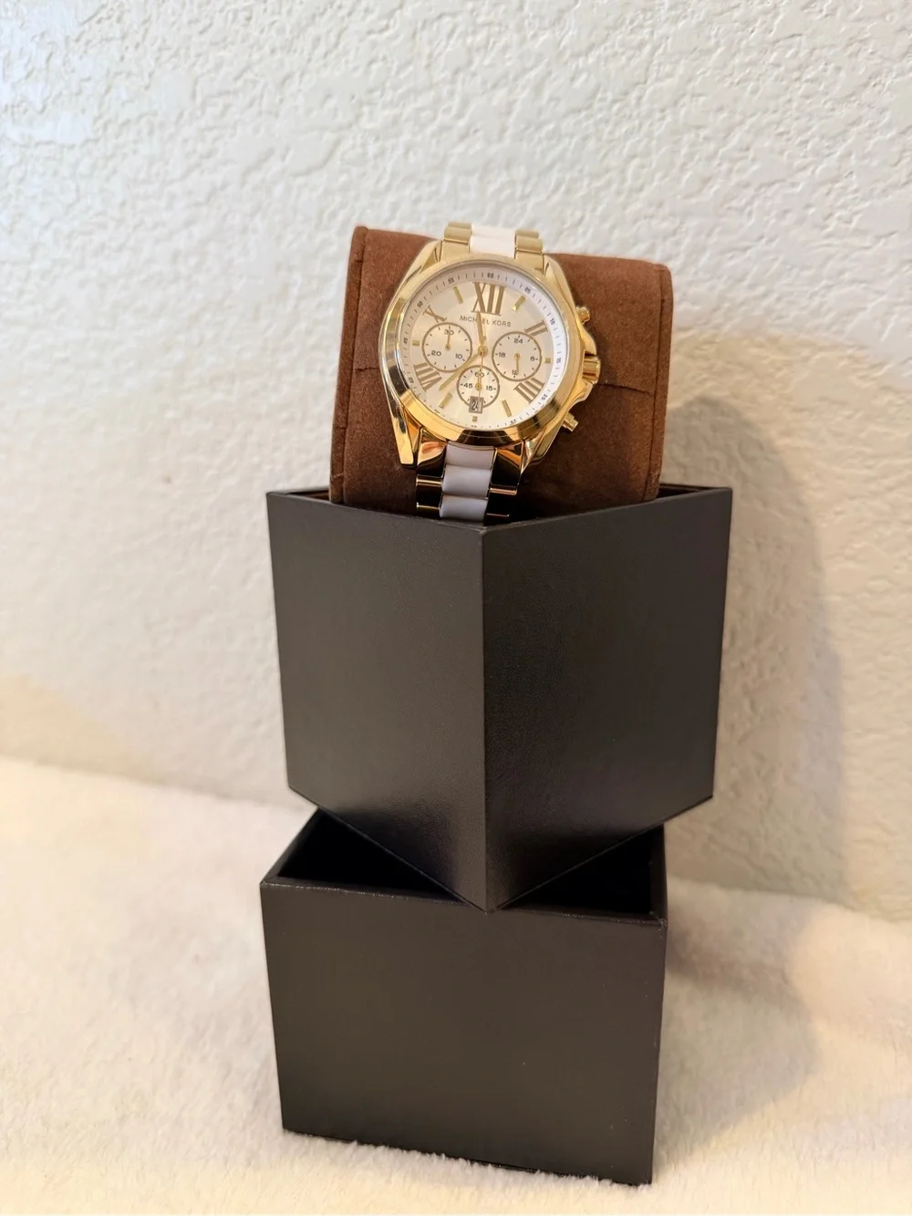 Michael Kors Gold and White Men's Chronograph Bracelet Watch